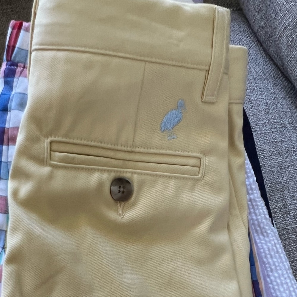 Brand new Beaufort bonnet company Charlie’s chino shorts yellow.